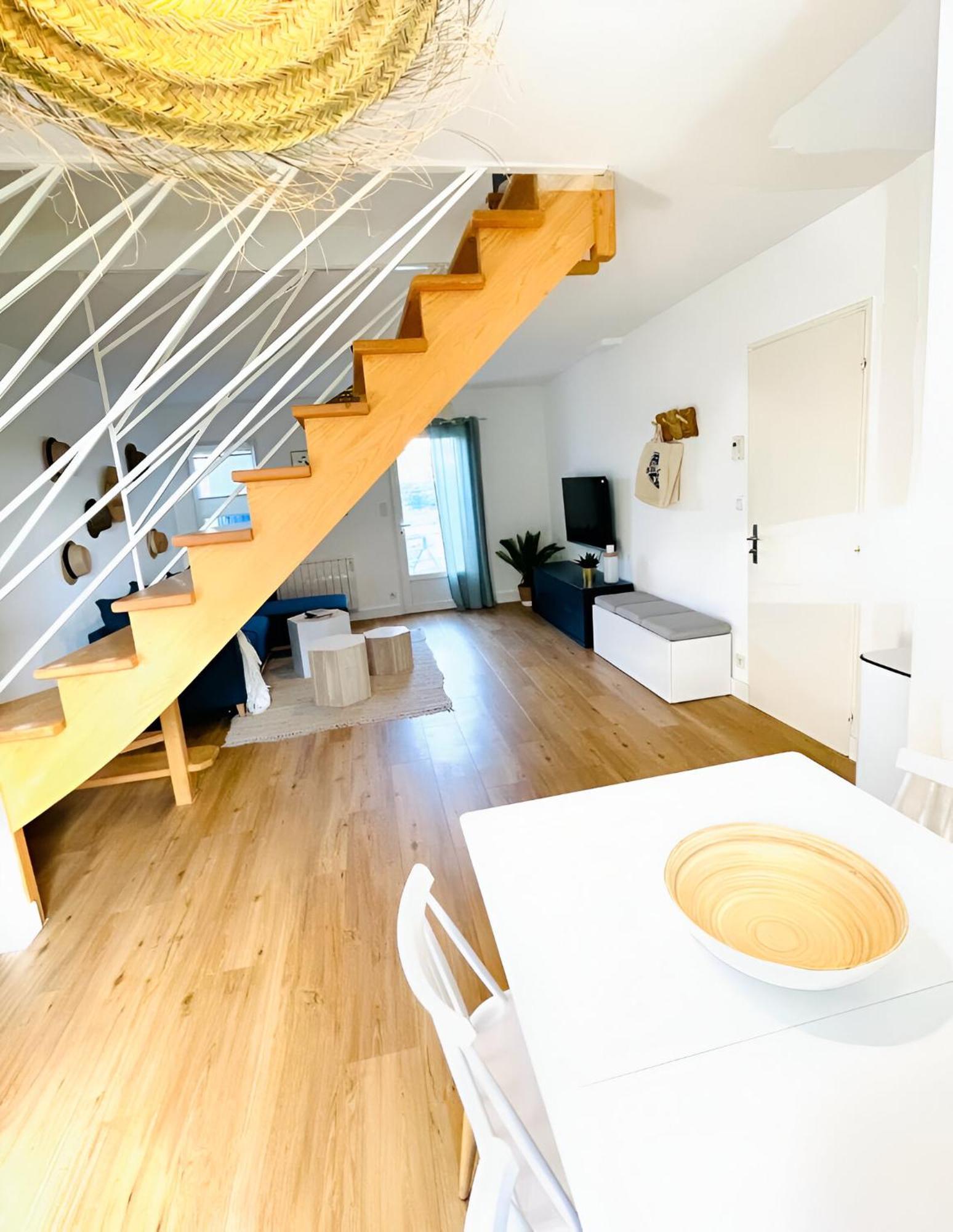 Bord De Mer, Maison Paisible Et Renovee A Penvins Сарзо Екстериор снимка
